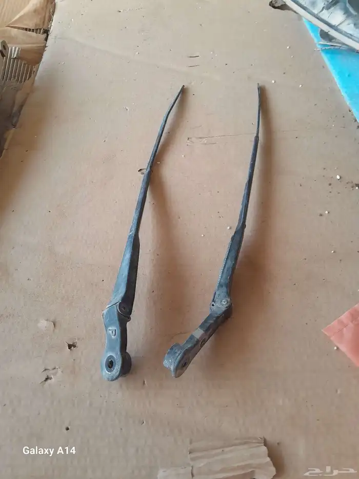 يوجد قطع مستعمل كراسيدا قراندي موديل 90 سلندر 6 1