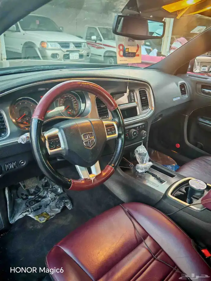 تشارجر فئة خاصة EST 2014 V8 5