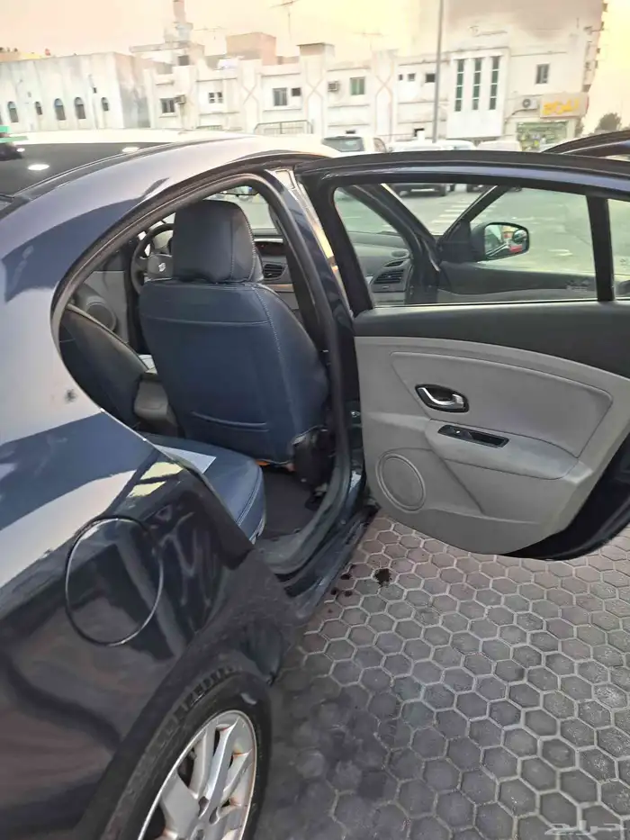 رينو فلونس 2012 4