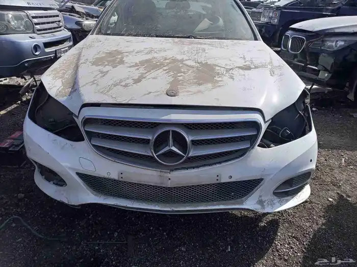 قطع غيار E300مديل 2015وكما يوجد قطع غيار الC200مديل 2012 1