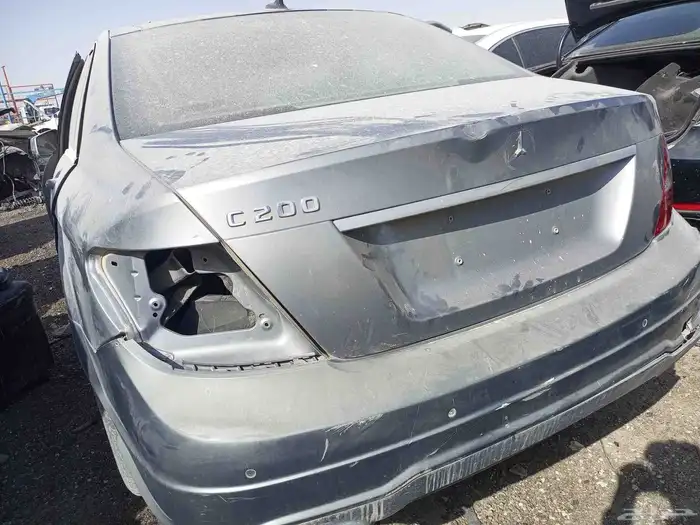 قطع غيار E300مديل 2015وكما يوجد قطع غيار الC200مديل 2012 3