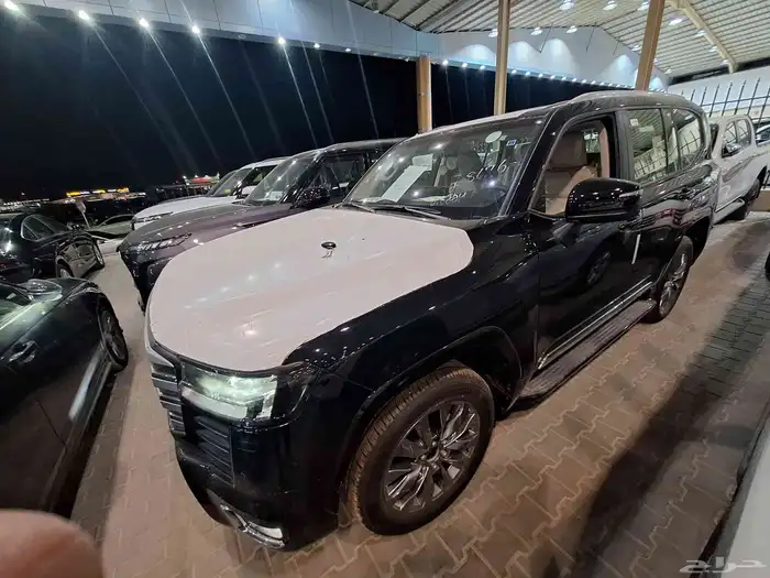 تويتا لاند كروزر GXR L4 2024 8