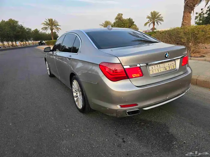 بي ام 730 2012 4