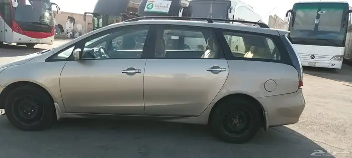 ميتسوبيشي جرانديز اتوماتيك 2007 3
