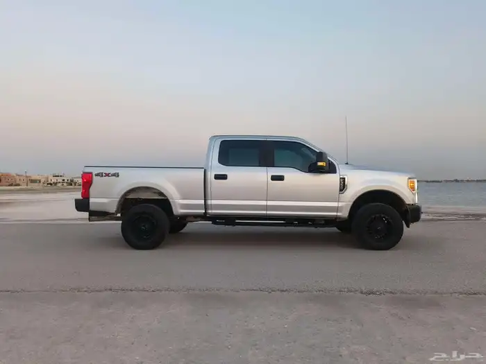 فورد F350 موديل 2019 3
