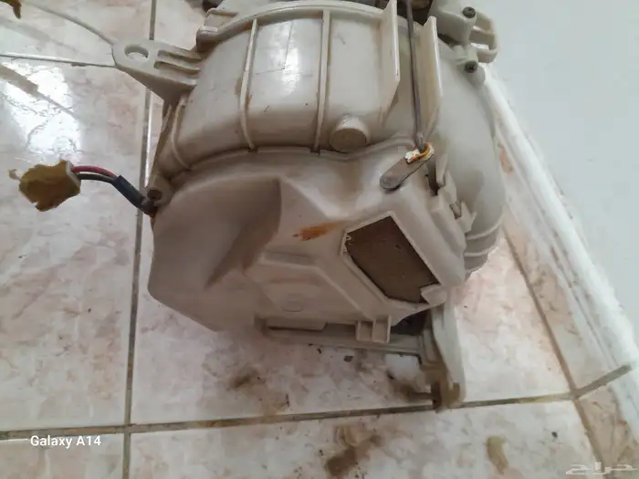 يوجد قطع مستعمل كراسيدا قراندي موديل 90 سلندر 6 3