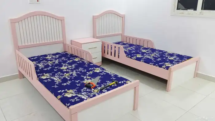 سرير نفرين غرفة النوم رقم واتساب 1