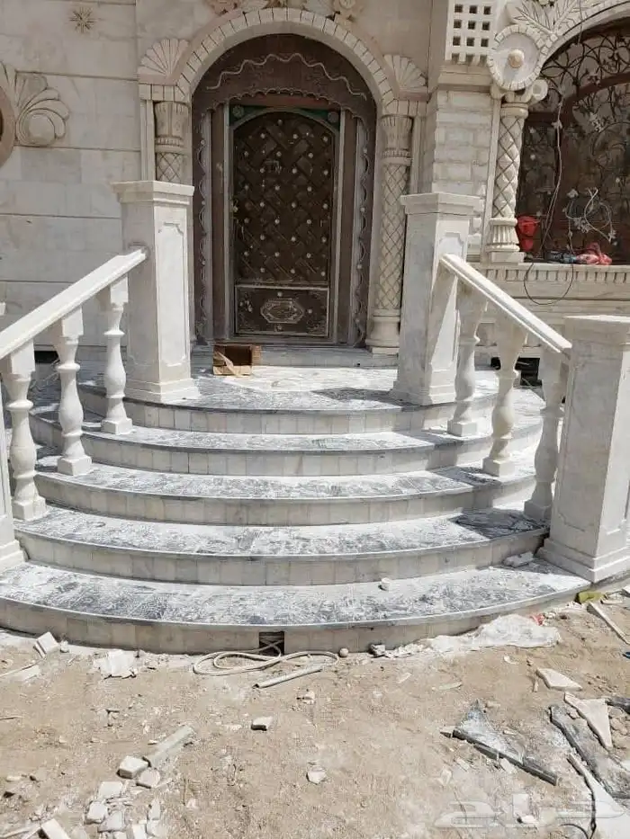 معلم سيراميك وبرسلان ورخام درجه اولى خبره 25سنه 2