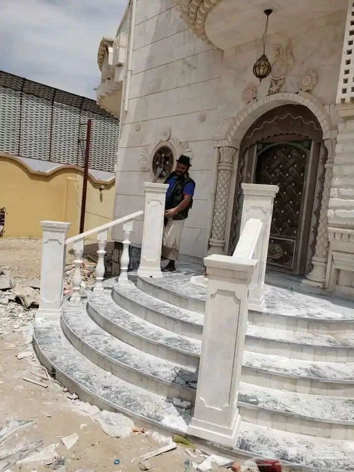 معلم سيراميك وبرسلان ورخام درجه اولى خبره 25سنه 1