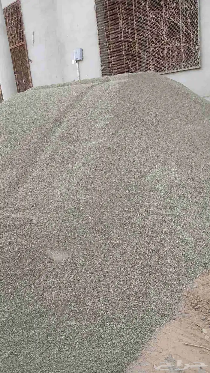 التوريد جميع المواد البناء عدسيه وبطحاء وصبيز عايدي وصبيز م 1