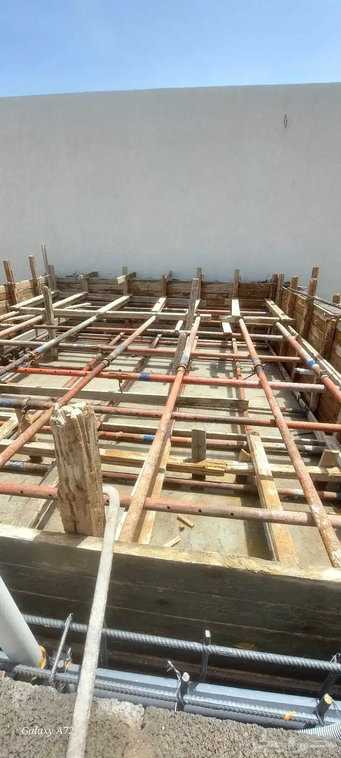 مقاول معماري ادقان في العمل ونجاز في الموعد 4