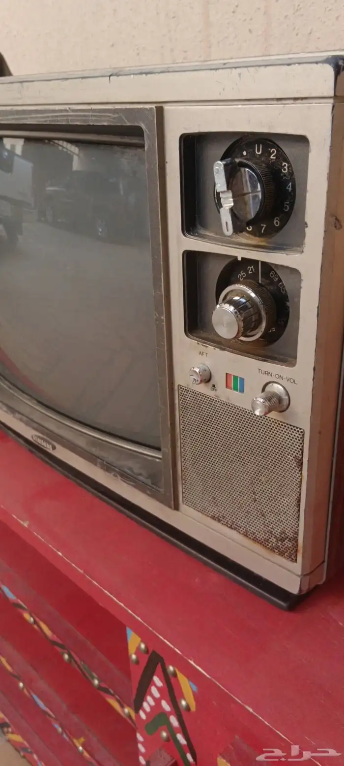 تلفزيون تراثيه انتيكا عدد 2 واحد عطلان والثاني شغال 2