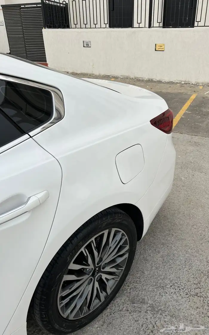 كيا كادينزا 2021 7