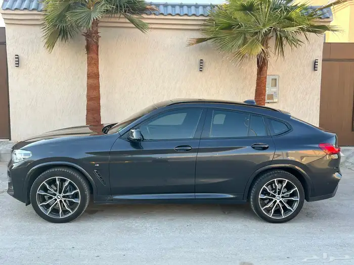 بي ام دبليو 2021 X4 فل كامل مخزنه للبيع 1