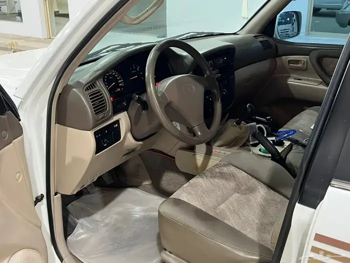 For sale 2002 GX Saudi 8