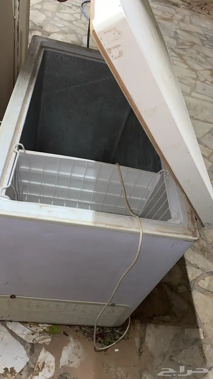 Freezer for sale working Price is negotiable 3