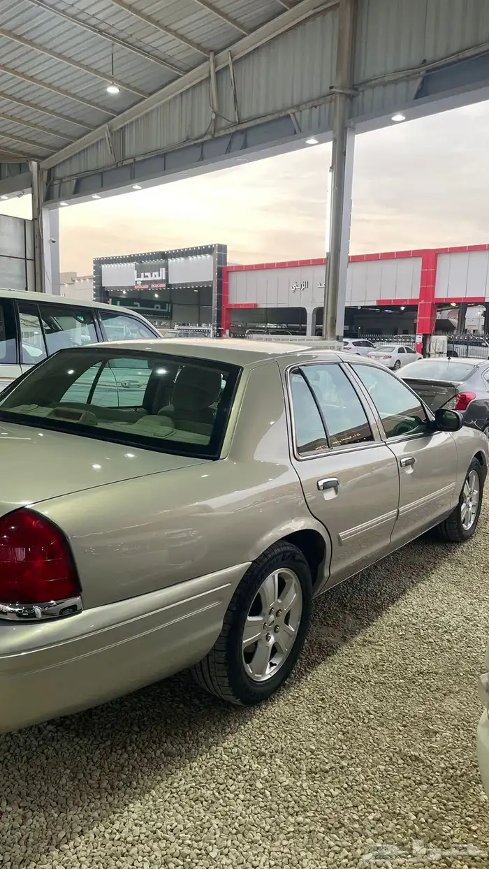 2011 Ford Victoria Saudi 4