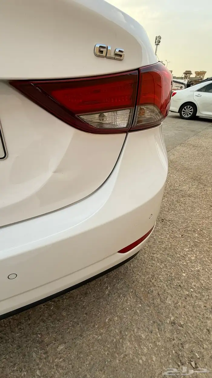 Hyundai Elantra First owner agency body and engine GLS 2016 10