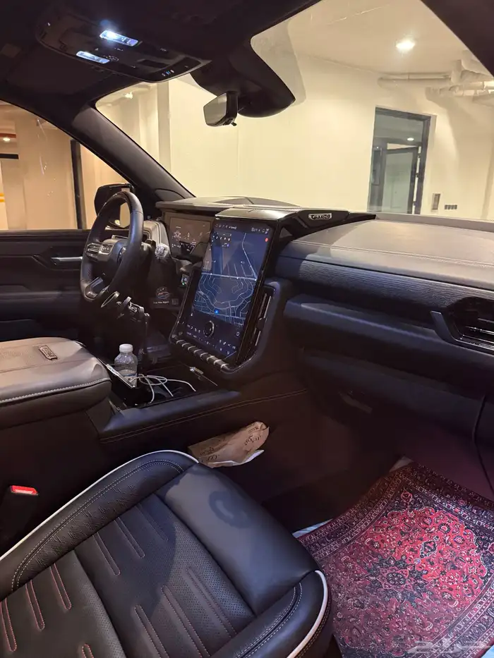 GMC AT4. 2025 Green Addishen 11