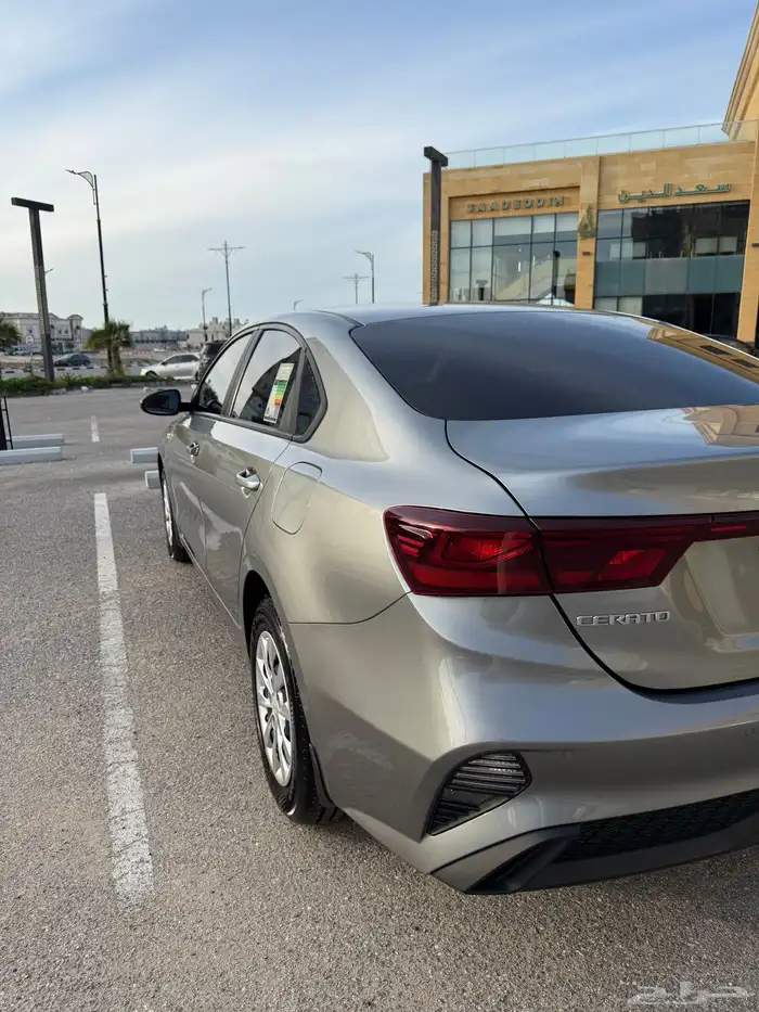 للبيع كيا سيراتوا 2023 3