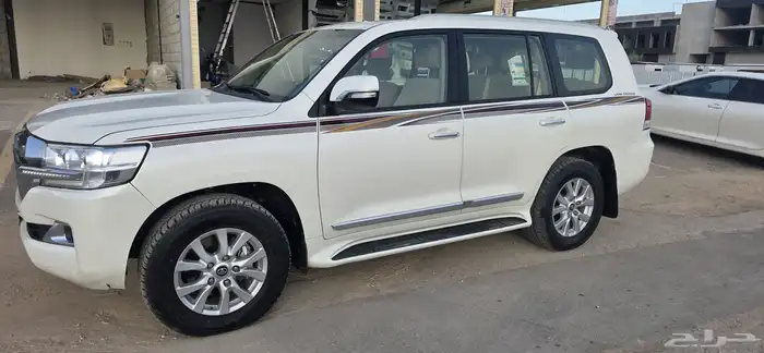 تويوتا لاندكروزر GXR 2020 بريمي فل كامل 2