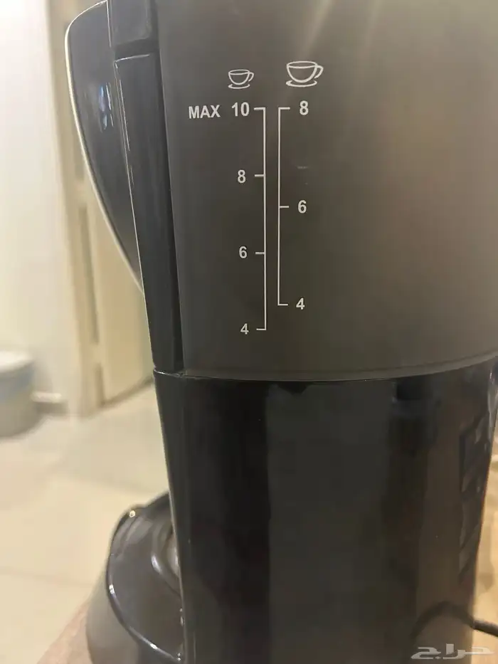 Plastic chair and coffee machine 5