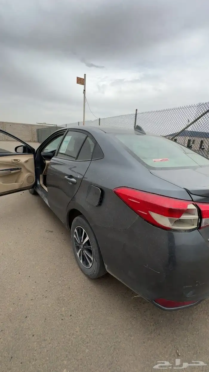 تويوتا يارس 21 للبيع 5