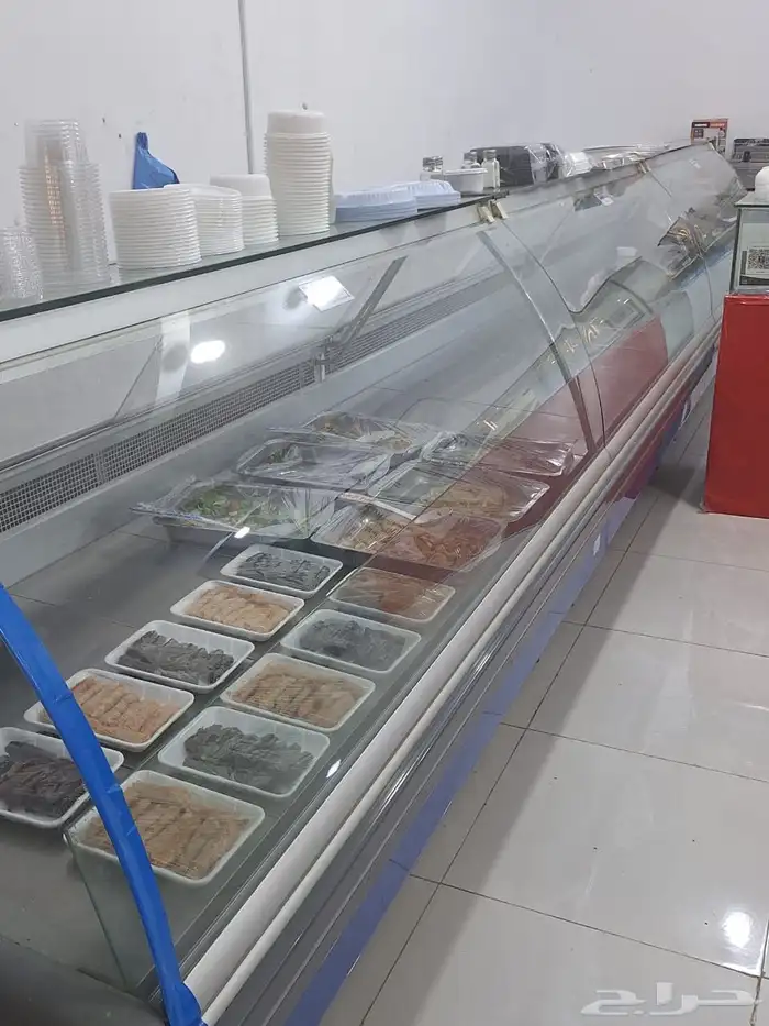 ثلاجة عرض تبريد 6 متر تقريبا للمطاعم والتموينات 1