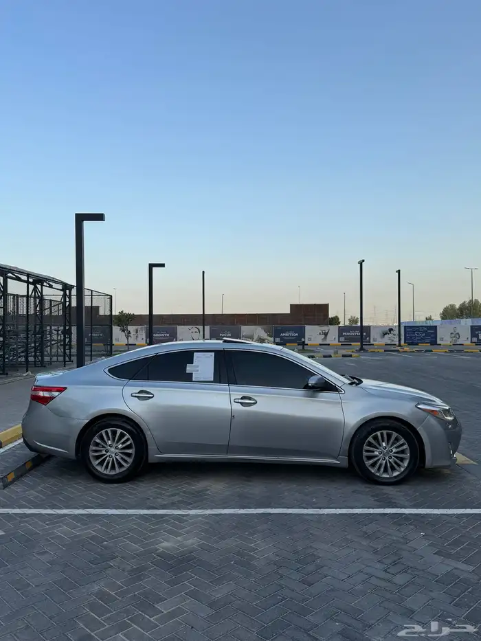 تويوتا افالون 2015 ليميتد فل كامل 3