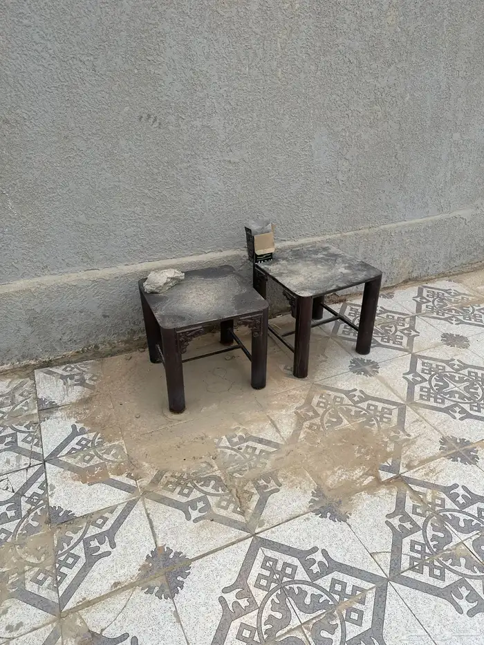 6 كراسي كويتيه مع 4 طاولات 4