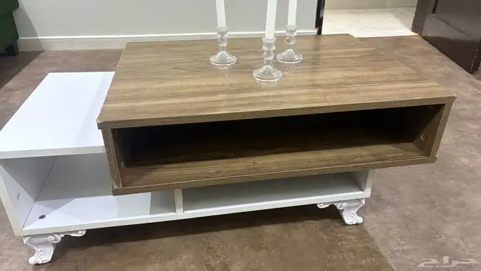 كنب نظيف مع طاوله 9