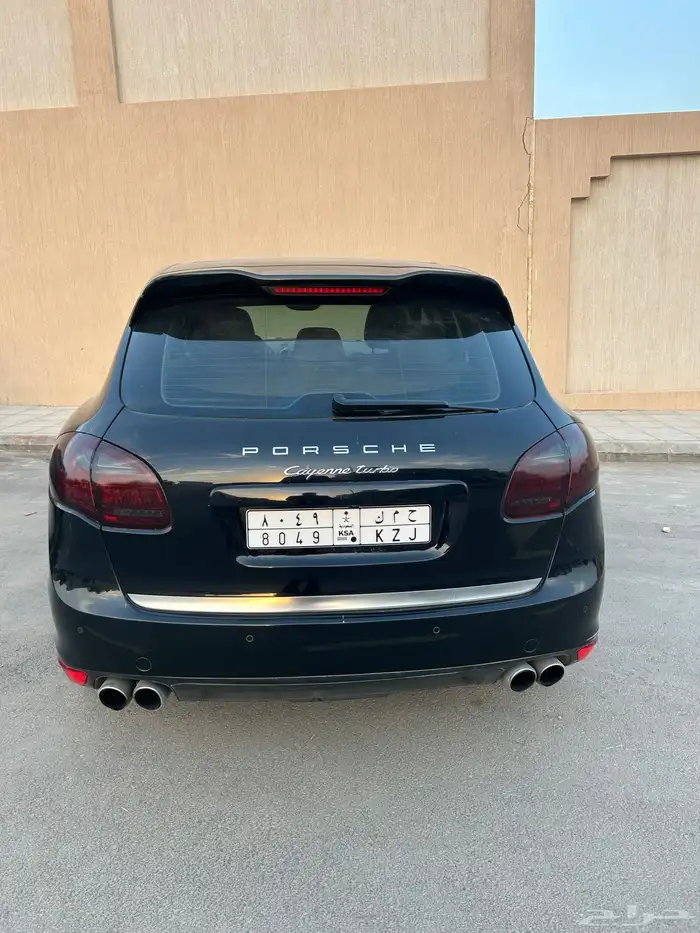 Porsche Cayenne Turbo 2013 V8 2