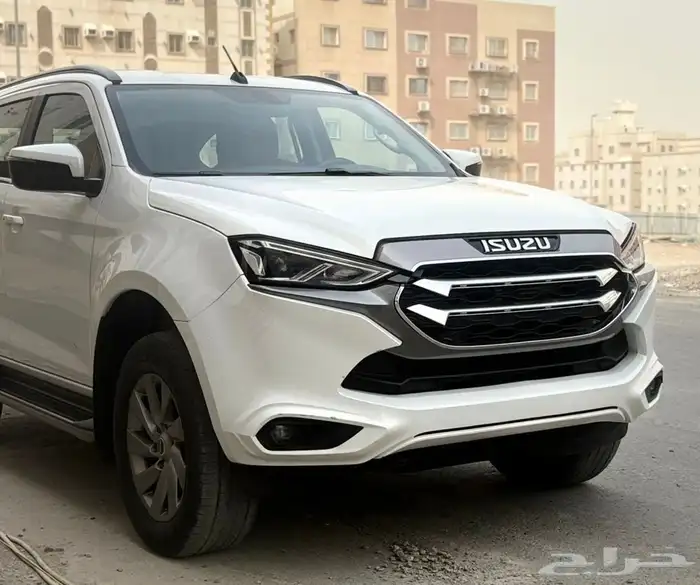 Isuzu MUX 2023 Full Option Diesel 3