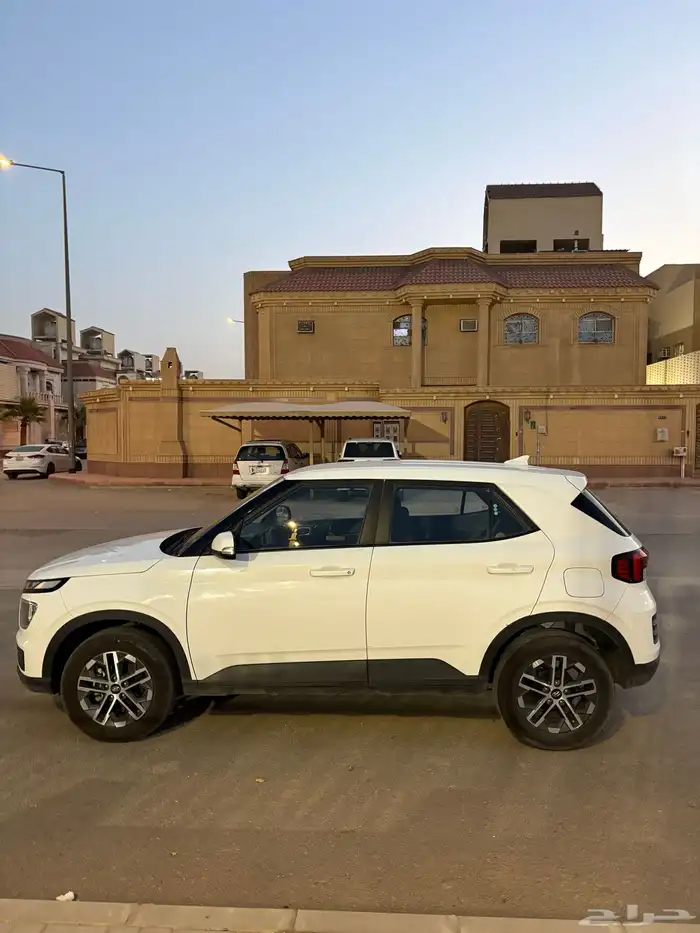 Hyundai Venue 2024 Body and Engine Agency 5