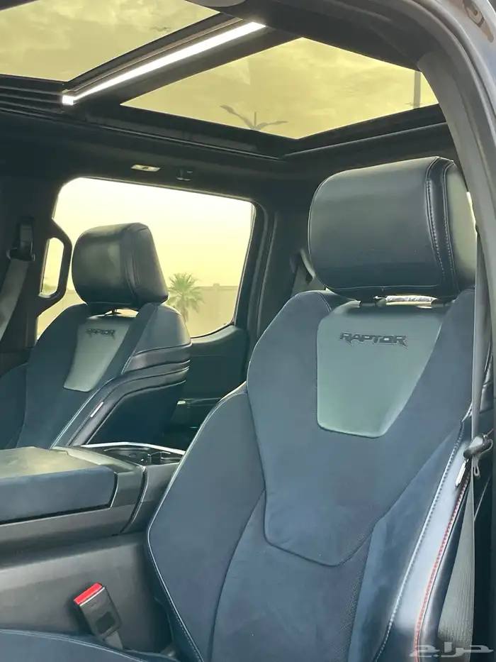 Ford Raptor 2021 37 class very clean 32