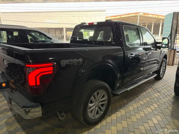 فورد F150 فل كامل بانوراما 8 سلندر موديل 2024 جديد اصفار 18
