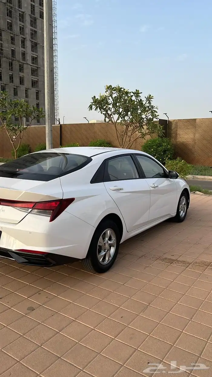 للبيع النترا 2 2 0 2 نظيفه جدا ممشى 62 الف 7