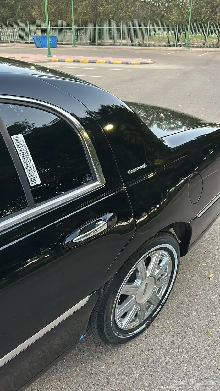 Lincoln Town Car 2008 Clean 17