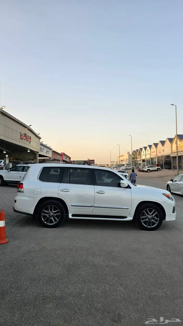لكزس 2015 LX570 8