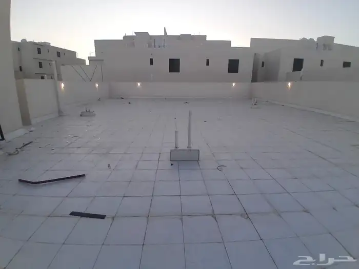 للبيع شقه دور ثاني مع سطح مستقل بحي قرطبة ب550الف 18