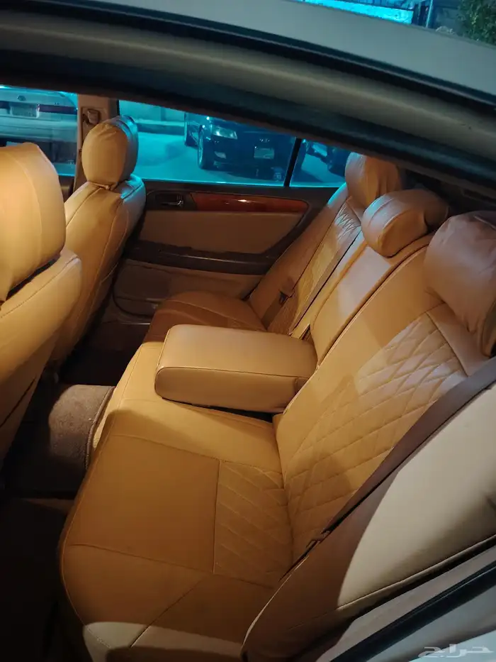للبيع لكزس GS300 موديل 2000 8