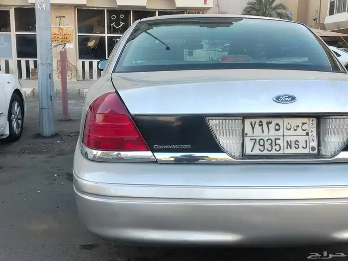 Ford Victoria 2008 7