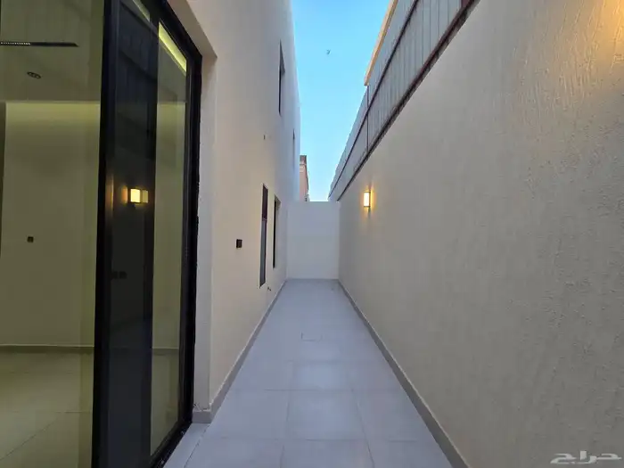 للبيع فيلا تاوي هاوس نظام دورين 8