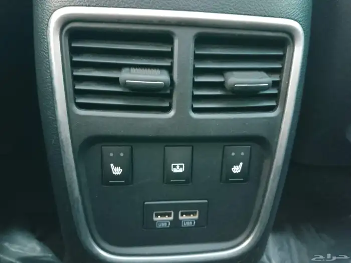 كرايسلر 2019 ( C300 ) اكزاكتف أعلى فئه V6 سعودي نظيف جدا 29