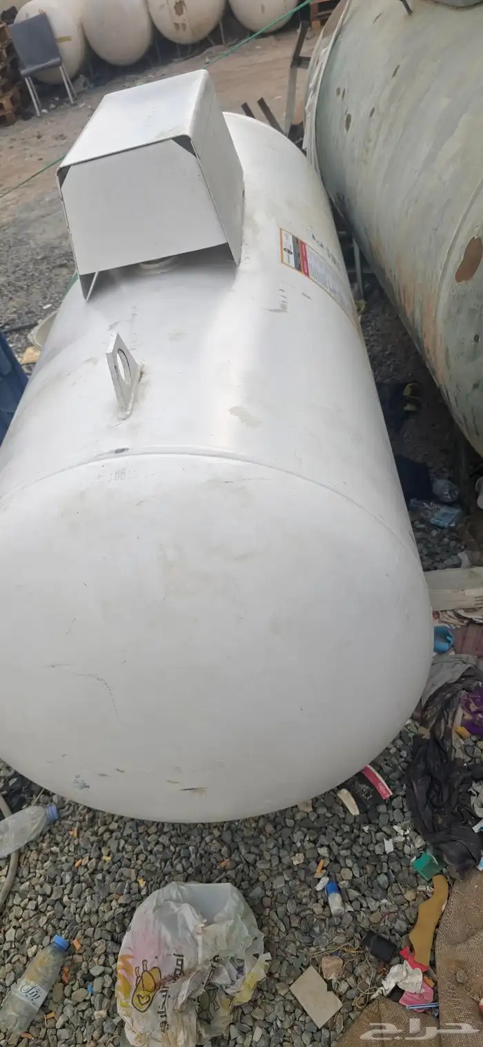 Modern Model Gas Tanks 3