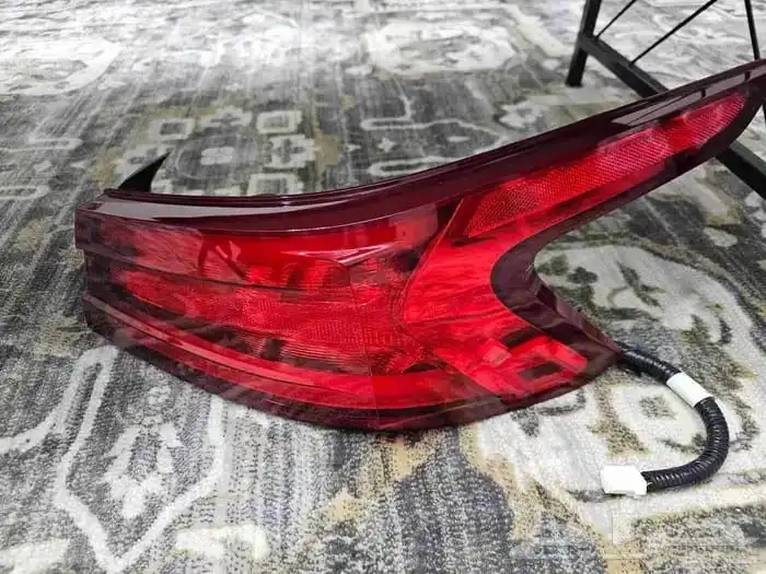 OEM Nissan Maxima Tail Light Set 20162018 2