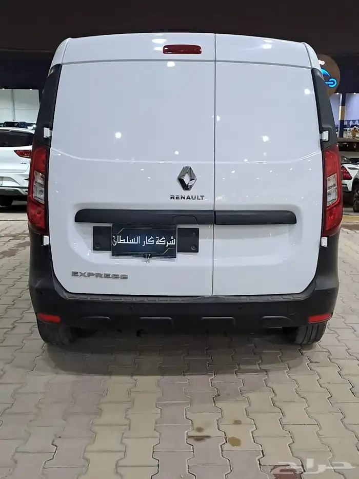 رينو دوكر ديزل 2023 3