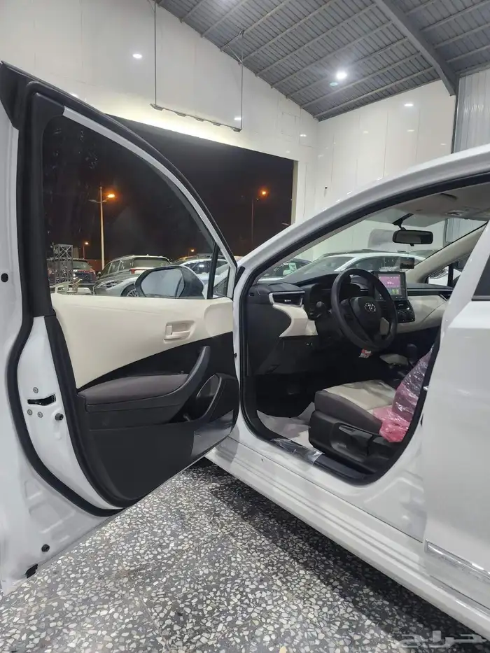 تويوتا كورولا مطور 2.000 موديل 2026 9