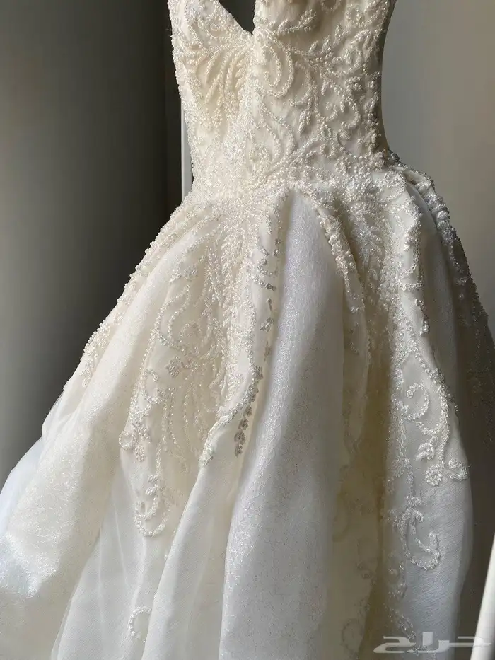 فستان زفاف لبسة وحده فقط مقاس S للإيجار او البيع 4