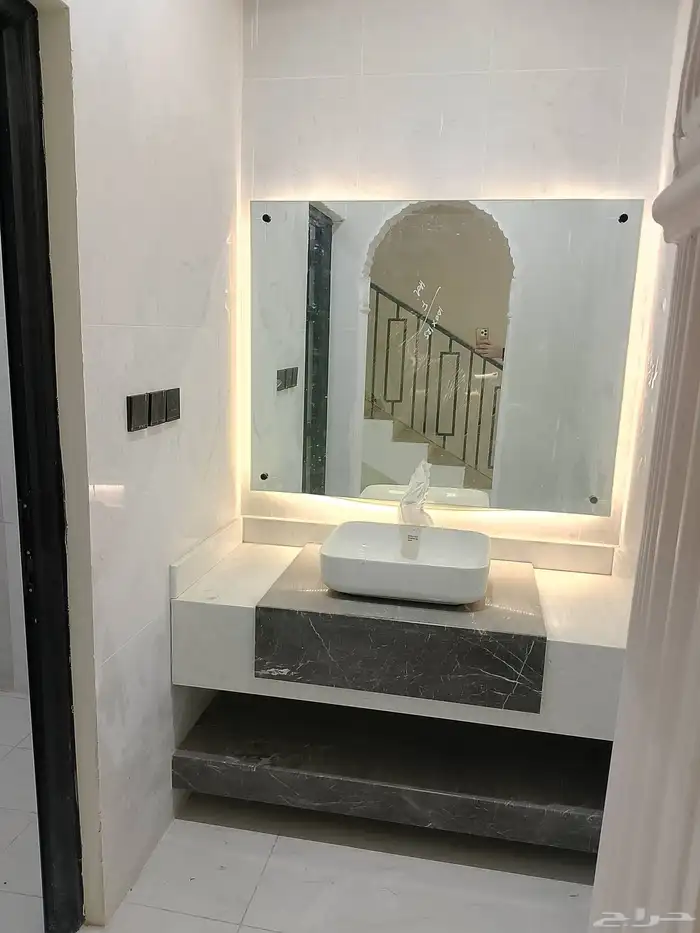 للبيع شقه دوبلكس حي بدر جديده مخطط 91 بالدمام 6 غرف 16